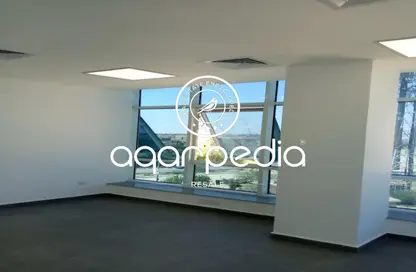 Clinic - Studio - 2 Bathrooms for rent in Gamal Abdel Nasser St. - Northern Expansions - 6 October City - Giza