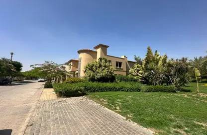 فيلا - 5 غرف نوم - 5 حمامات للبيع في بارادايس - امتداد المستثمرين الشمالية - مدينة القاهرة الجديدة - القاهرة