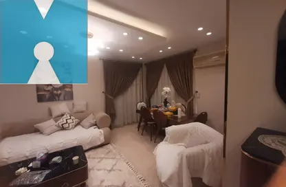 Apartment - 3 Bedrooms - 1 Bathroom for sale in Opera City - 6th District - Sheikh Zayed City - Giza