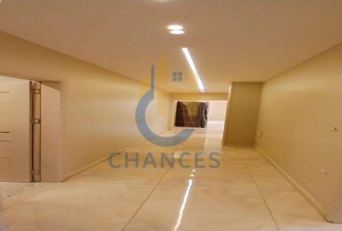 8369087 - Property Image 2