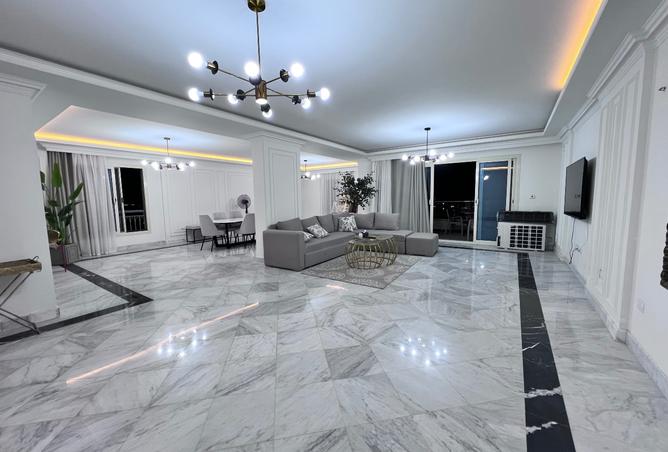 8370085 - Property Main Image