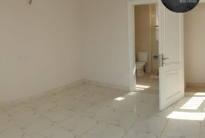 8270782 - Property Image 2