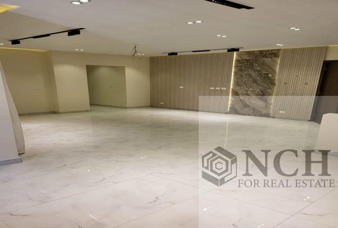 8302847 - Property Image 2