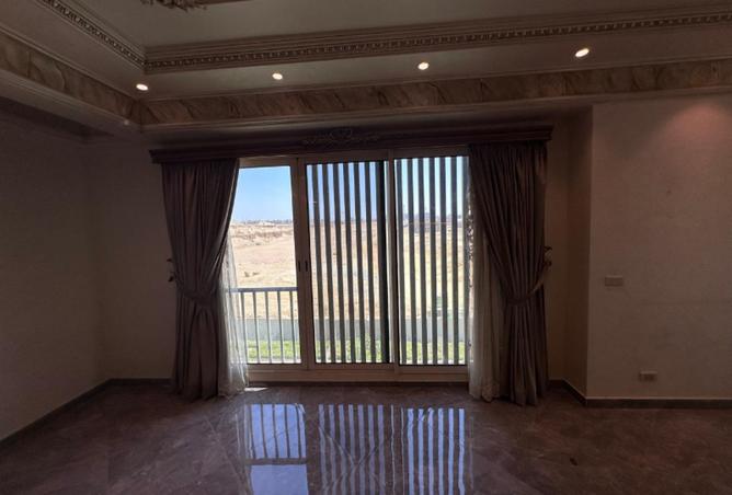 8120570 - Property Image 2