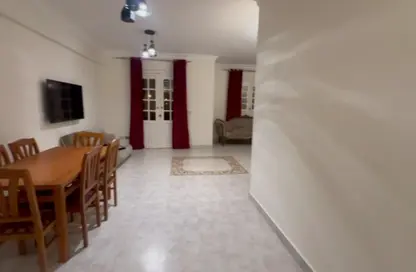 Apartment - 3 Bedrooms - 2 Bathrooms for rent in Street2 - District 4 - The 5th Settlement - New Cairo City - Cairo