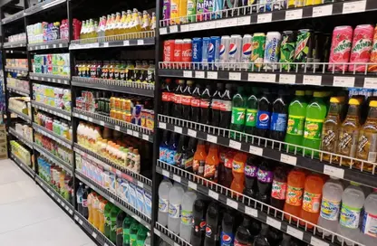 محل تجاري - استوديو - 1 حمام للايجار في محور محمد نجيب - المستثمرين الشمالية - مدينة القاهرة الجديدة - القاهرة