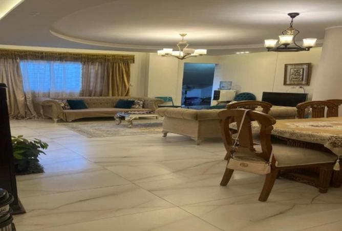 8376737 - Property Image 2