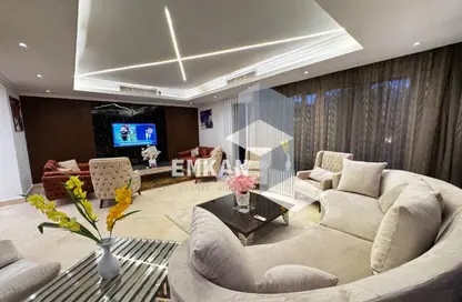 Townhouse - 4 Bedrooms - 5 Bathrooms for sale in Westown - Sheikh Zayed Compounds - Sheikh Zayed City - Giza