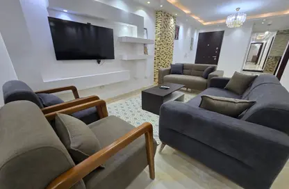 Apartment - 4 Bedrooms - 2 Bathrooms for rent in Abbas Al Akkad St. - 1st Zone - Nasr City - Cairo