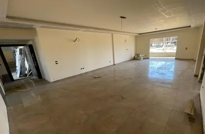 شقة - 3 غرف نوم - 3 حمامات للبيع في حدائق المهندسين - الحي الرابع - الشيخ زايد - الجيزة