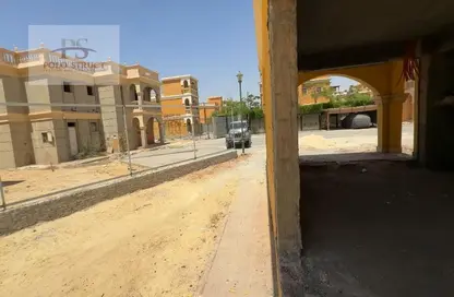 فيلا - 4 غرف نوم - 3 حمامات للبيع في ستيلا لوكيشن - كمبوندات الشروق - مدينة الشروق - القاهرة
