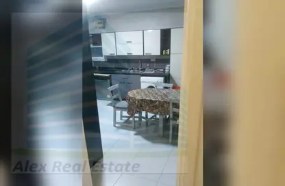 شقة - 3 غرف نوم - 3 حمامات للايجار في شارع المشير احمد اسماعيل - سيدي جابر - حي شرق - الاسكندرية