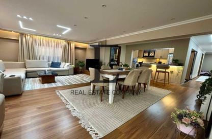 Apartment - 3 Bedrooms - 3 Bathrooms for sale in El Shaheed Refki Wasef St. - El Hegaz Square - El Nozha - Cairo