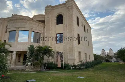 Palace - 7+ Bedrooms - 7+ Bathrooms for sale in Gamaiet Ahmed Orabi - Obour City - Qalyubia