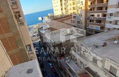 Apartment - 3 Bedrooms - 1 Bathroom for sale in Mansoura St. - Saba Basha - Hay Sharq - Alexandria