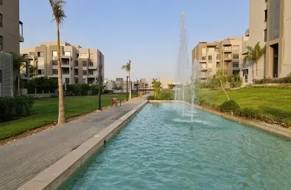 شقة - 2 غرف نوم - 2 حمامات للبيع في فيلدج جيت - المستثمرين الجنوبية - مدينة القاهرة الجديدة - القاهرة