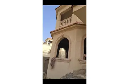 فيلا - 8 غرف نوم - 6 حمامات للبيع في الحي التاسع - الشيخ زايد - الجيزة