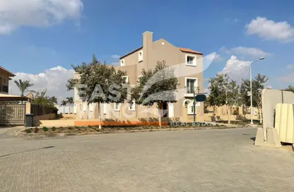 Villa - 5 Bedrooms - 7 Bathrooms for sale in Garden Residence - Hyde Park - New Cairo City - Cairo