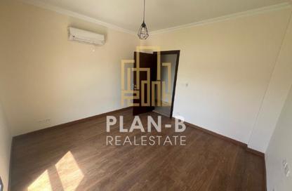 شقة - 3 غرف نوم - 3 حمامات للايجار في ذا كورت ياردز - كمبوندات الشيخ زايد - الشيخ زايد - الجيزة