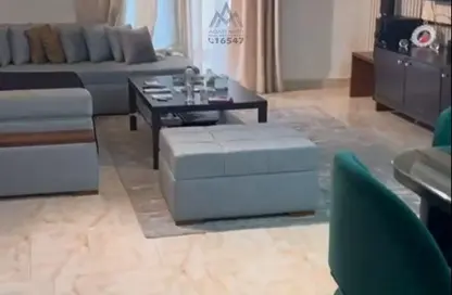 شقة - 2 غرف نوم - 2 حمامات للبيع في جاليريا  مون فالى - المستثمرين الجنوبية - مدينة القاهرة الجديدة - القاهرة