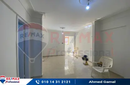 شقة - 2 غرف نوم - 1 حمام للبيع في شارع حافظ ابراهيم - وابور المياة - حي وسط - الاسكندرية