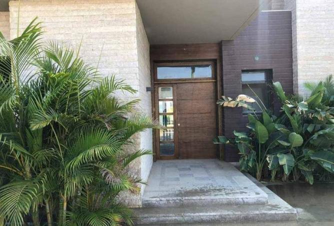 8552689 - Property Image 2