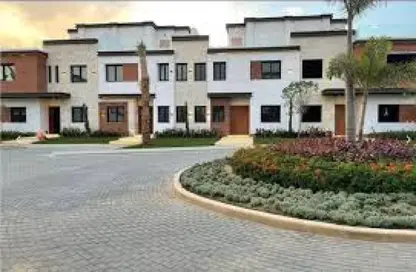 Townhouse - 4 Bedrooms - 3 Bathrooms for sale in Azzar - 5th Settlement Compounds - The 5th Settlement - New Cairo City - Cairo