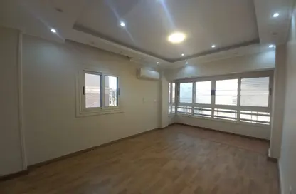 Penthouse - 6 Bedrooms - 4 Bathrooms for rent in Sarayat Al Maadi - Hay El Maadi - Cairo