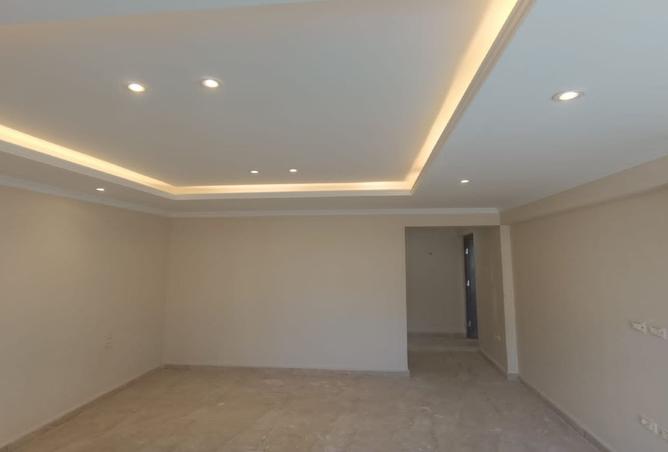8006731 - Property Image 2