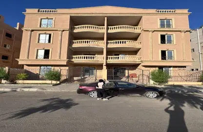 Apartment - 3 Bedrooms - 2 Bathrooms for sale in 2nd Neighborhood - 5th Area - Shorouk City - Cairo