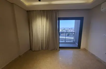 Apartment - 2 Bedrooms - 2 Bathrooms for rent in Park Side Residence - Zed Towers - Sheikh Zayed Compounds - Sheikh Zayed City - Giza