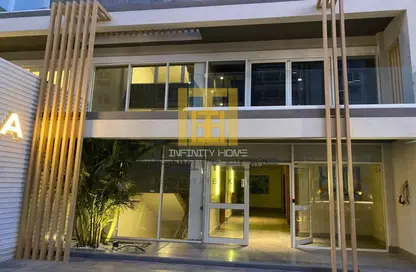 Villa - 3 Bedrooms - 2 Bathrooms for sale in Mountain View iCity - 5th Settlement Compounds - The 5th Settlement - New Cairo City - Cairo