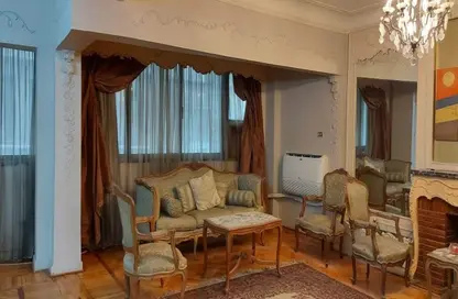 Apartment - 3 Bedrooms - 2 Bathrooms for sale in Taha Hussein St. - Zamalek - Cairo