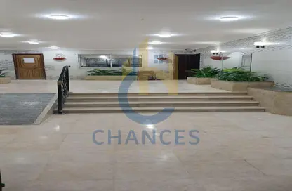 Apartment - 3 Bedrooms - 2 Bathrooms for sale in Zahraa Al Maadi St. - Degla - Hay El Maadi - Cairo