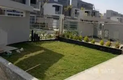 فيلا - 4 غرف نوم - 4 حمامات للبيع في رويال ميدوز - كمبوندات الشيخ زايد - الشيخ زايد - الجيزة