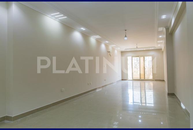 8040782 - Property Main Image