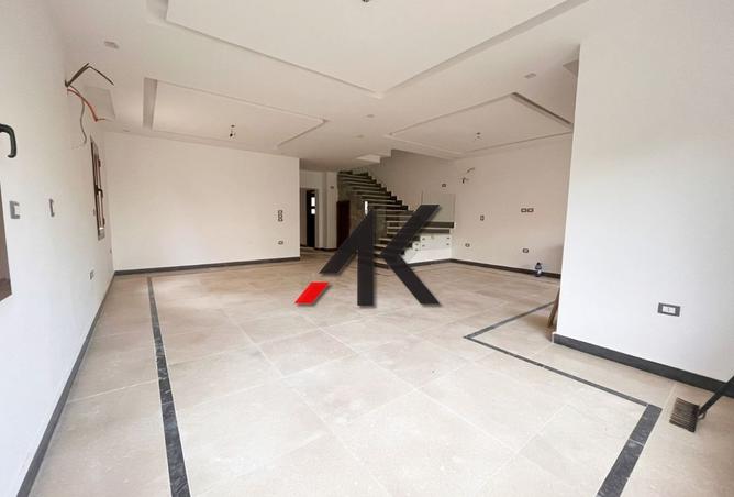 8275482 - Property Image 2