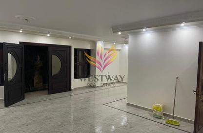 Apartment - 3 Bedrooms - 3 Bathrooms for rent in Beverly Hills - Sheikh Zayed Compounds - Sheikh Zayed City - Giza