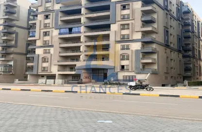 Apartment - 3 Bedrooms - 2 Bathrooms for sale in 50th Street - Zahraa El Maadi - Hay El Maadi - Cairo
