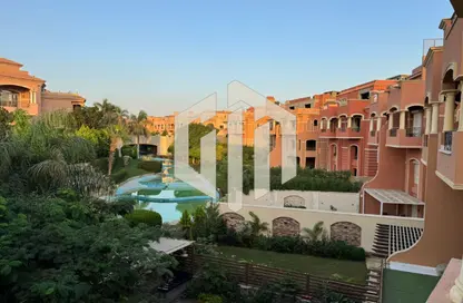فيلا - 5 غرف نوم - 7 حمامات للايجار في اميرالد بارك - امتداد المستثمرين الشمالية - مدينة القاهرة الجديدة - القاهرة