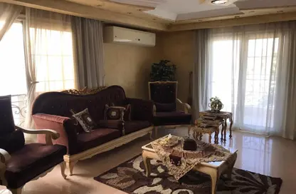 شقة - 3 غرف نوم - 2 حمامات للبيع في حى جنوب الاكايمية - مدينة القاهرة الجديدة - القاهرة