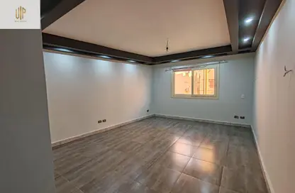 Apartment - 3 Bedrooms - 2 Bathrooms for rent in Mohamed Rahim St. - El Yasmeen 3 - El Yasmeen - New Cairo City - Cairo