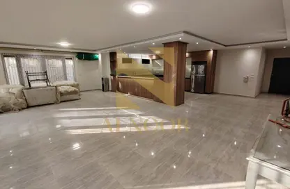 شقة - 3 غرف نوم - 1 حمام للايجار في شارع البستان - الحي التاسع - الشيخ زايد - الجيزة