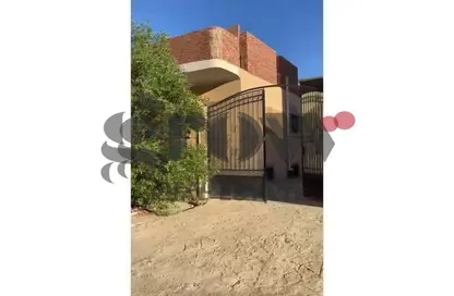 Villa - 6 Bedrooms - 2 Bathrooms for sale in Industrial Area - New asyut - Asyut