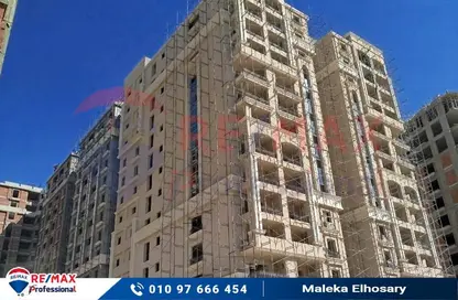 شقة - 3 غرف نوم - 2 حمامات للبيع في في مروج - سموحة - حي شرق - الاسكندرية