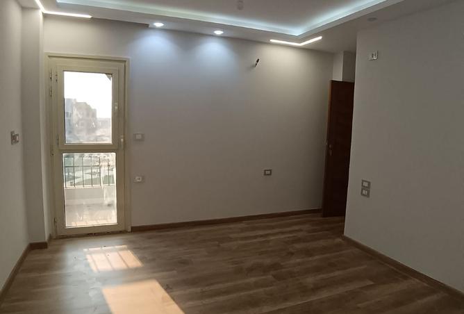 8020694 - Property Image 2