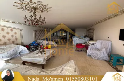 Apartment - 3 Bedrooms - 3 Bathrooms for sale in Al Geish Road - Cleopatra - Hay Sharq - Alexandria