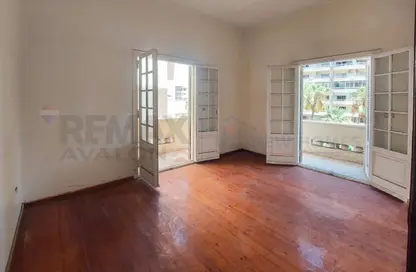 Office Space - Studio - 2 Bathrooms for rent in Zezenia - Hay Sharq - Alexandria