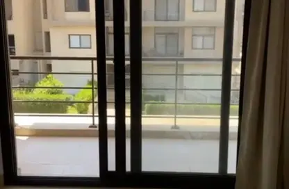 Apartment - 2 Bedrooms - 2 Bathrooms for sale in Fifth Square - The 5th Settlement - New Cairo City - Cairo