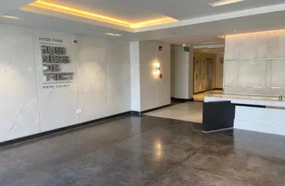 Office Space - Studio - 1 Bathroom for sale in Hyde Park Business District Mall - South Teseen St. - The 5th Settlement - New Cairo City - Cairo